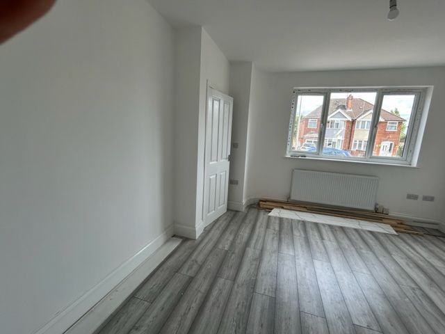 Property photo 3 of 25