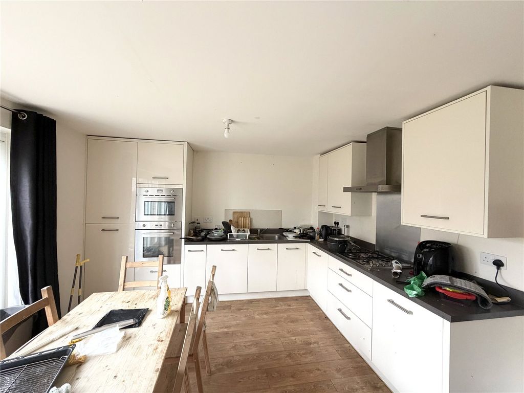 Property photo 2 of 8 Picture No. 02