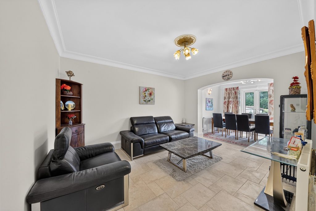 Property photo 2 of 17 Picture No. 03