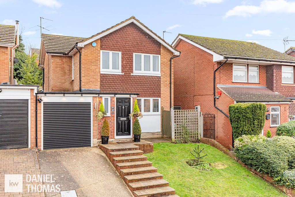 Property photo 1 of 25