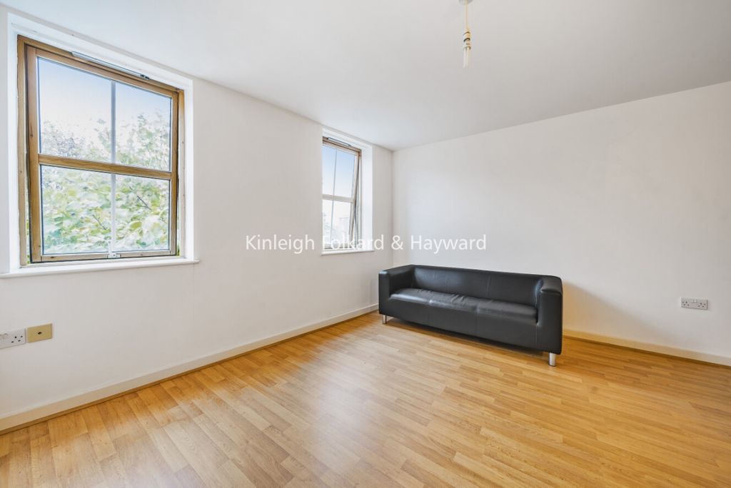 Property photo 1 of 6 2B11012c-7d57-4Baf-8