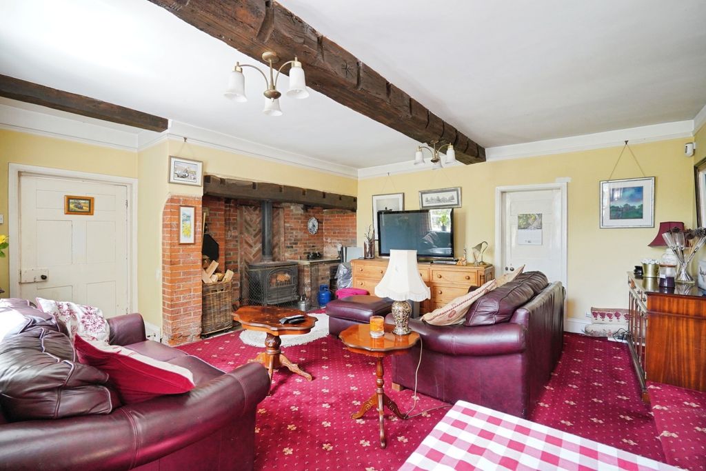 Property photo 2 of 31 Pbox-Img.Jpg