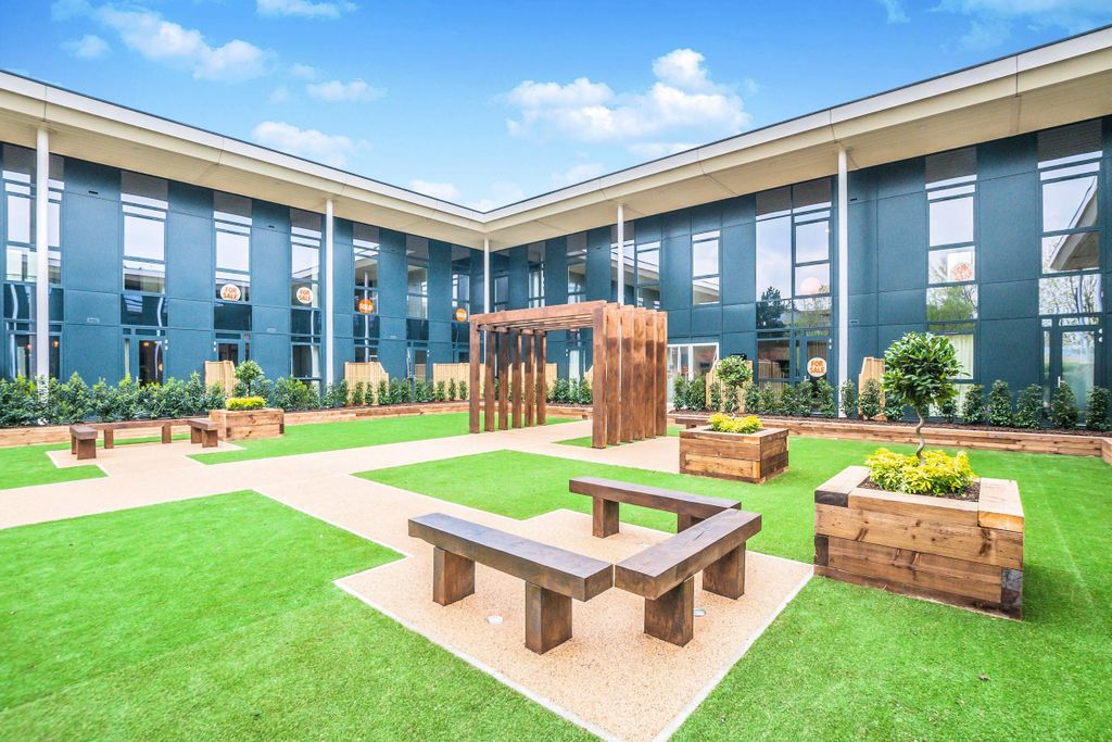 Property photo 1 of 11 Exterior