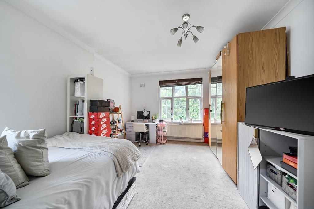 Property photo 3 of 19 Bedroom