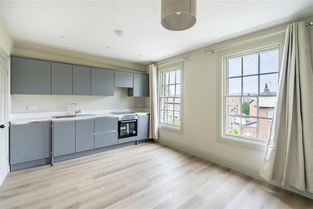 Property photo 1 of 9 67Hr-16.Jpg
