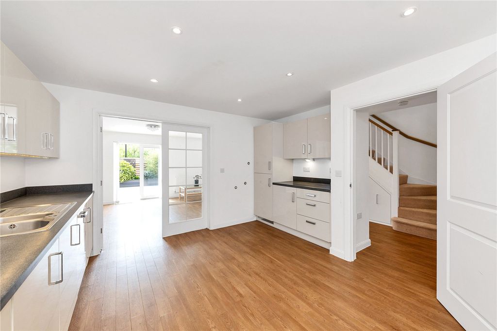 Property photo 2 of 17 Picture No. 07