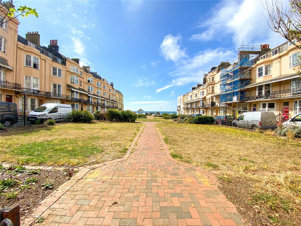 Property photo 3 of 15 Picture No. 01