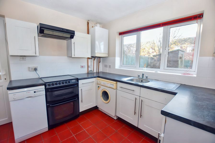 Property photo 3 of 22 Kitchen 1
