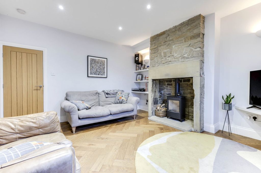 Property photo 3 of 12 Picture No. 05