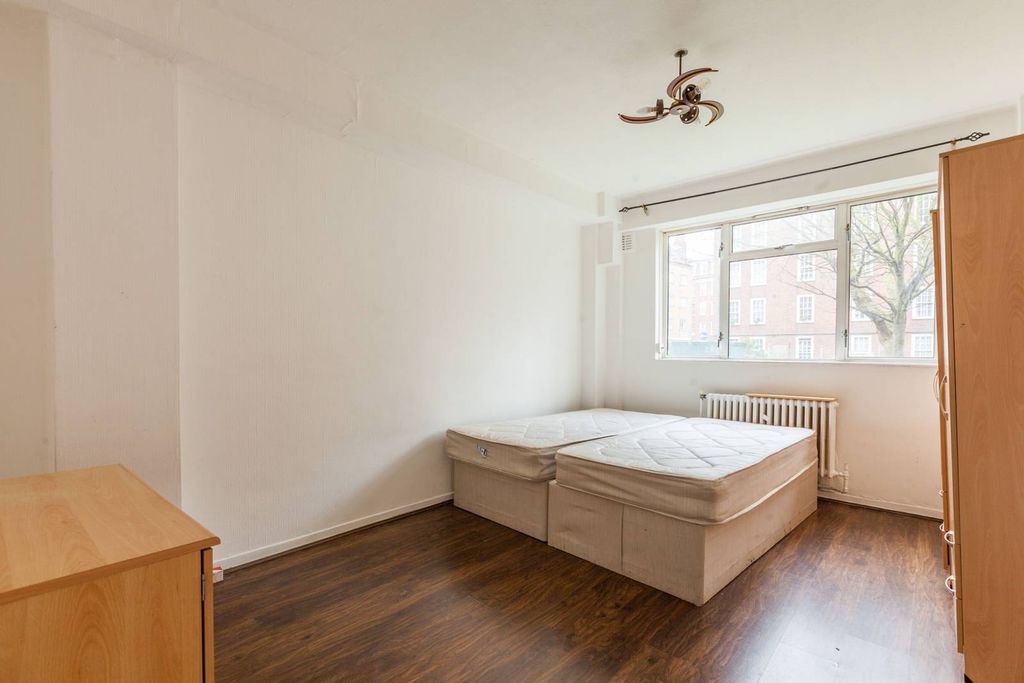 Property photo 1 of 4