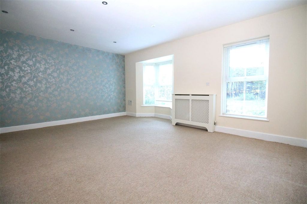 Property photo 3 of 8 Picture No. 02