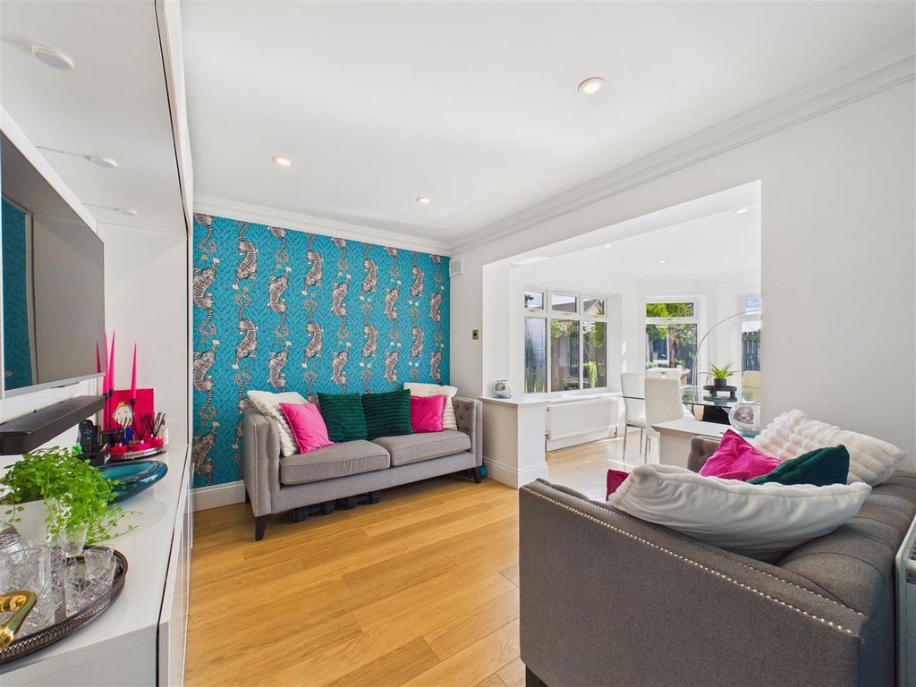 Property photo 2 of 23 Day/Dining Room