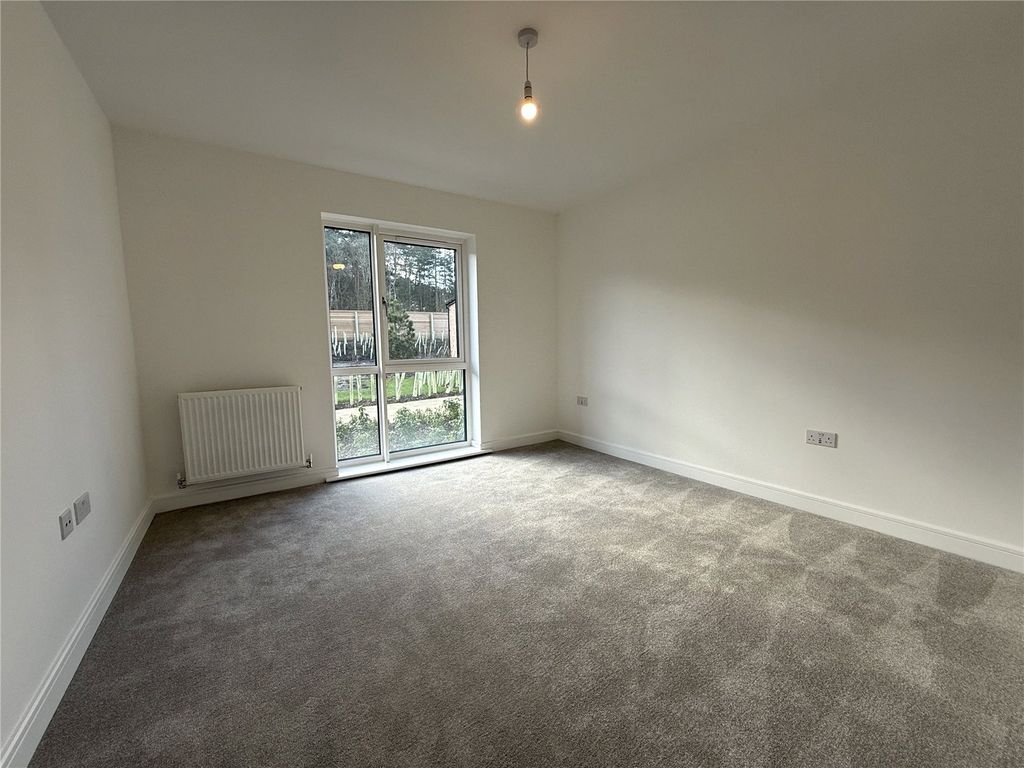 Property photo 2 of 6 Picture No. 06