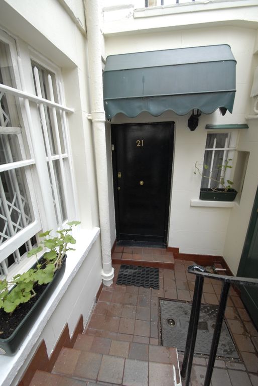 Property photo 3 of 13
