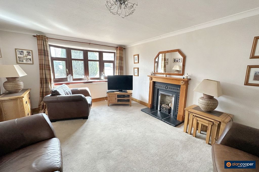 Property photo 2 of 21 4474313