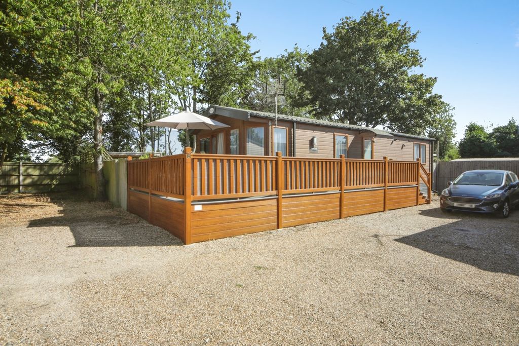 Property photo 1 of 15 Pbox-Img.Jpg