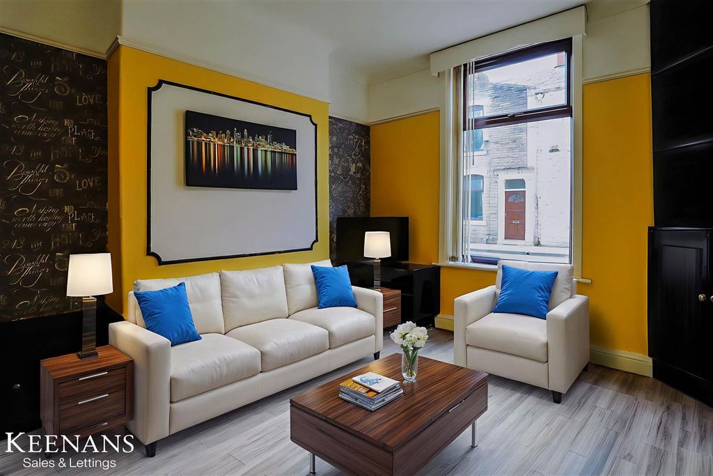 Property photo 2 of 30 3Fjmzjqnkkqy6I1J00Oulg - Living Room - Standard -