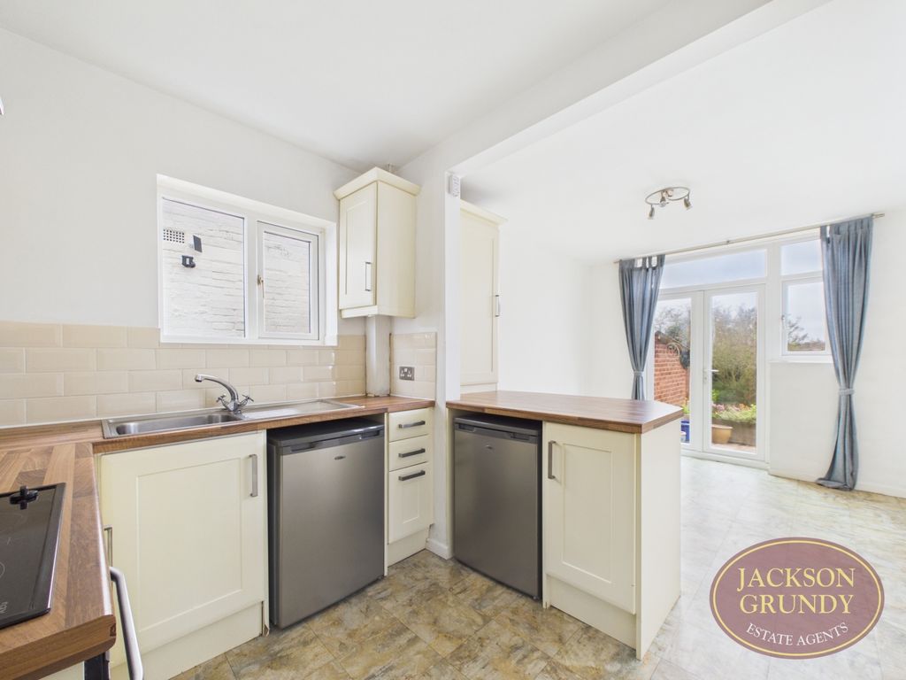 Property photo 2 of 16 Julian Way