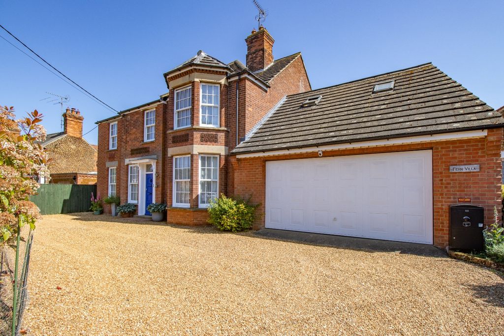 Property photo 1 of 38 3498644