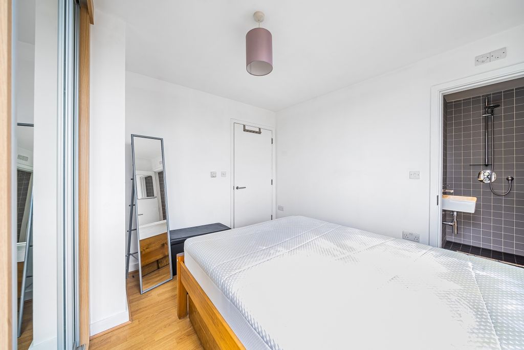 Property photo 3 of 7 1111163 (4)