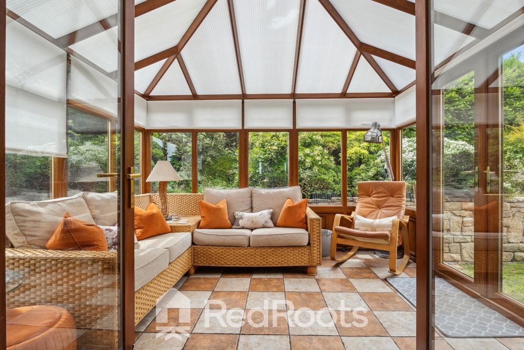 Property photo 3 of 28 4207804