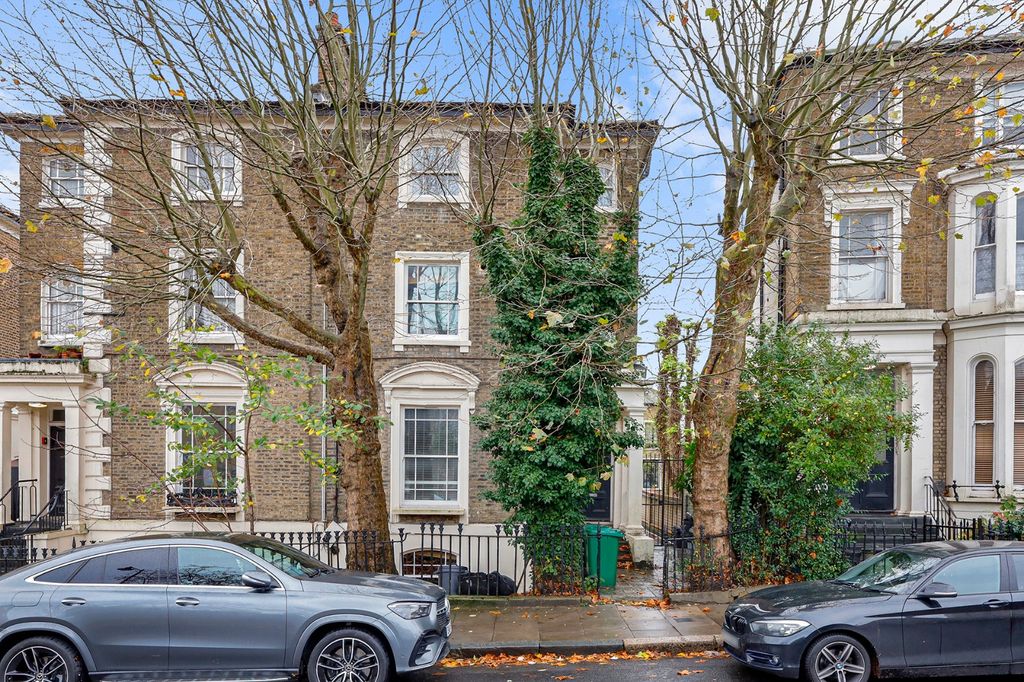 Property photo 2 of 22