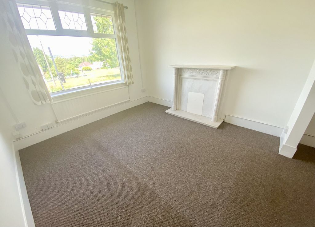 Property photo 2 of 12 Lounge-Dining Room