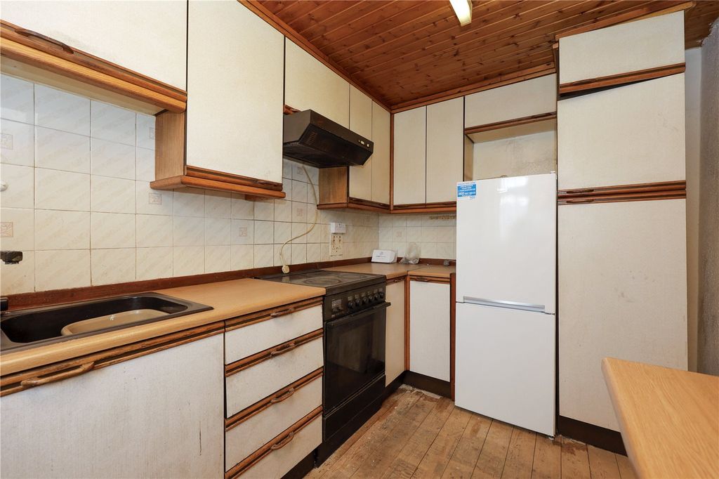 Property photo 3 of 19 Picture 3