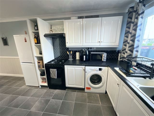 Property photo 2 of 21 Kitchen/Diner