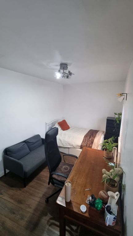 Property photo 2 of 4