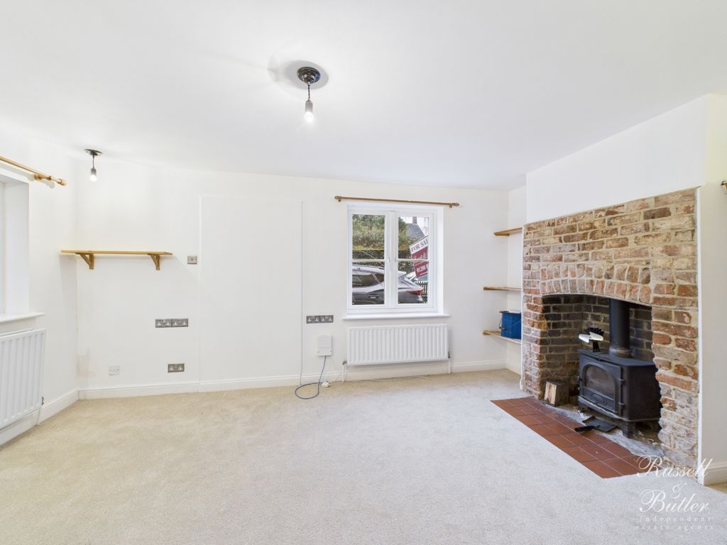 Property photo 3 of 20 Cam01995G0-Pr0391-Still004