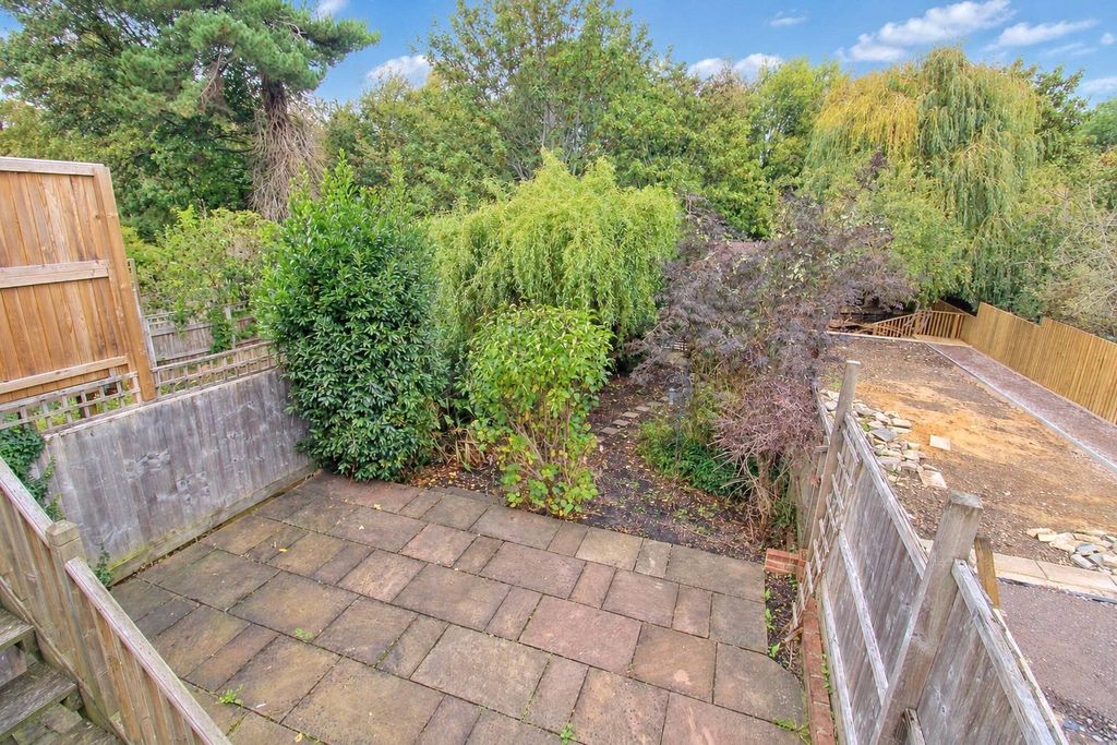 Property photo 2 of 21 Picture No. 22