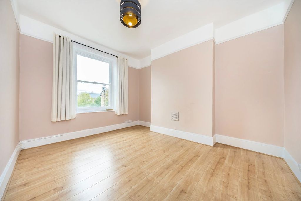 Property photo 2 of 4
