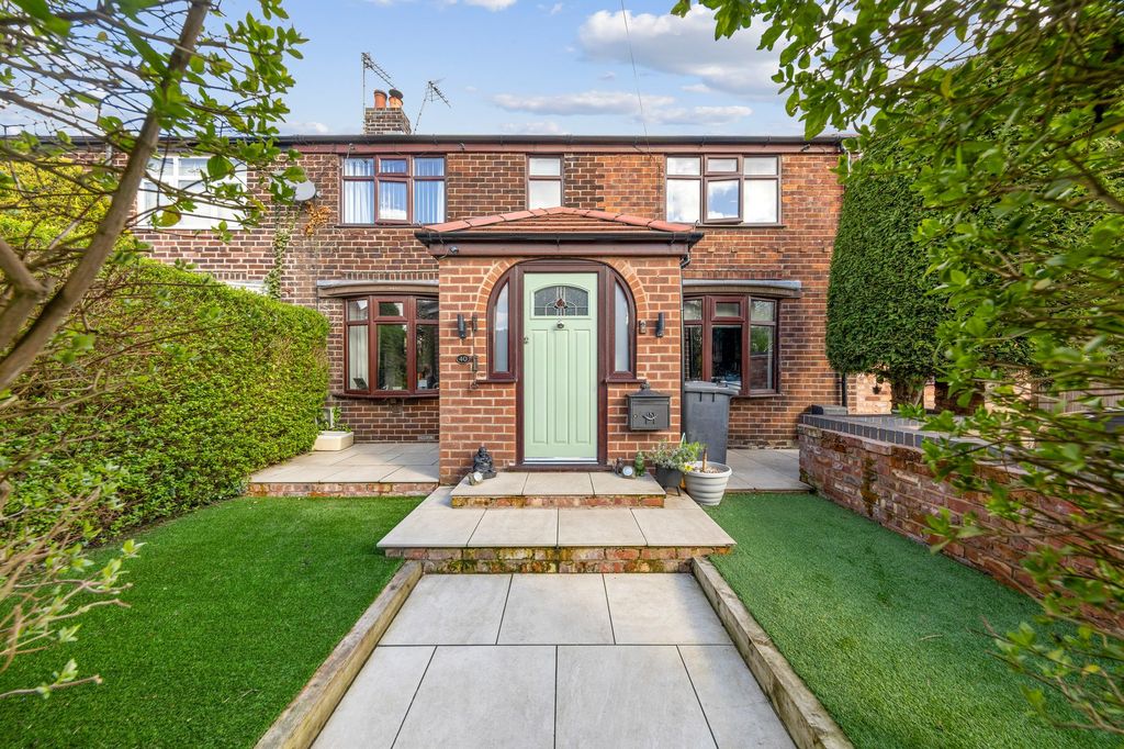 Property photo 1 of 25