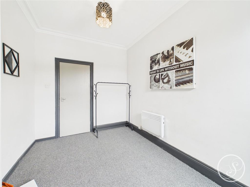 Property photo 3 of 10 Cam02071G0-Pr0619-Still002.Jpg