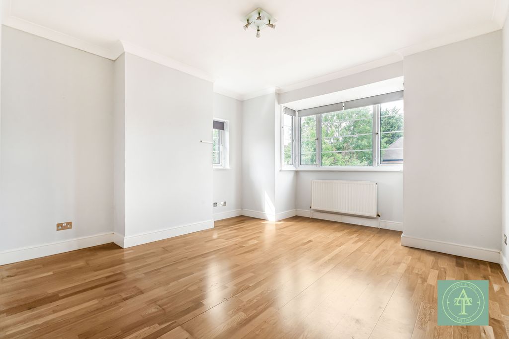 Property photo 2 of 16 Gallery