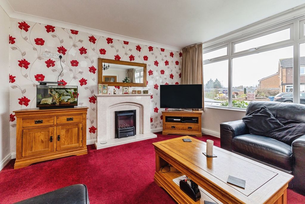 Property photo 3 of 16 Pbox-Img.Jpg