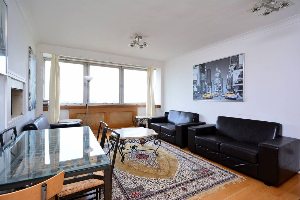 Property photo 2 of 5