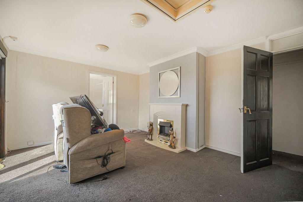 Property photo 3 of 22