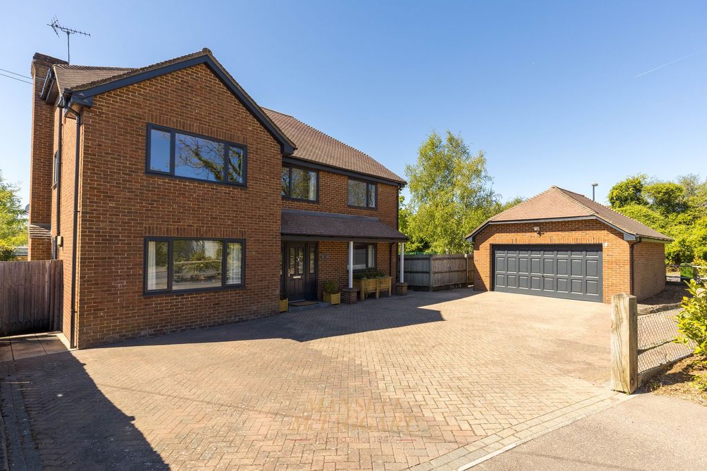 Additional image 32 of 5 bed detached house for saleTinsley Lane, Crawley RH10