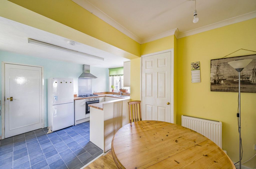 Property photo 3 of 17 Picture No. 11