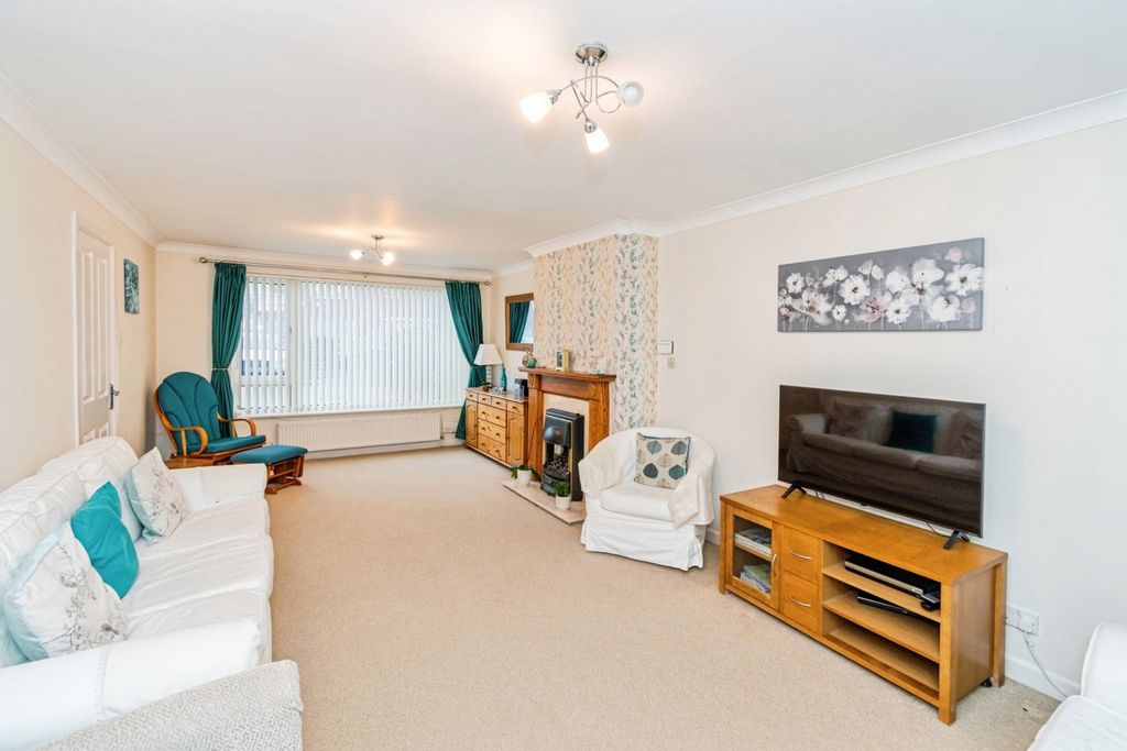 Property photo 2 of 17 Pbox-Img.Jpg