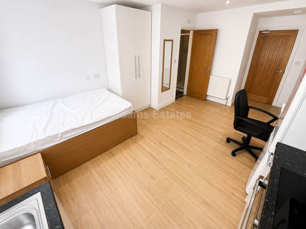 Property photo 2 of 4