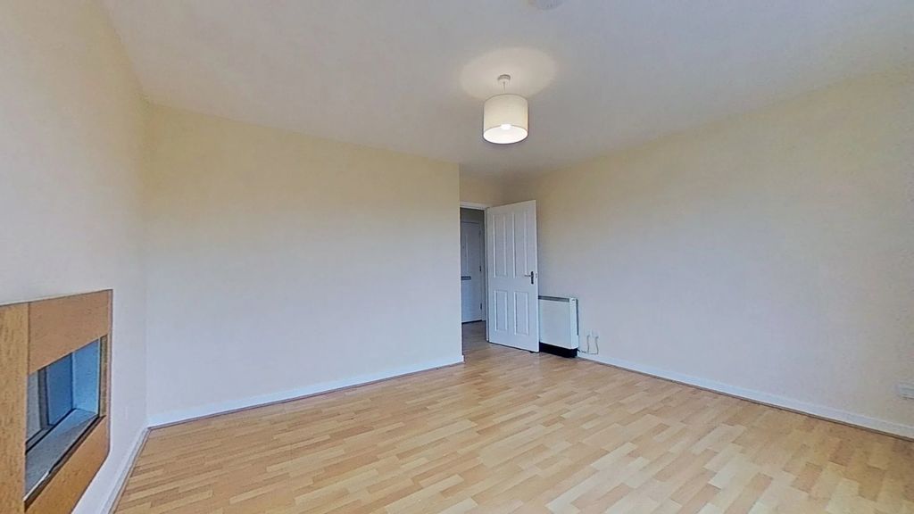 Property photo 3 of 11 Photo 3