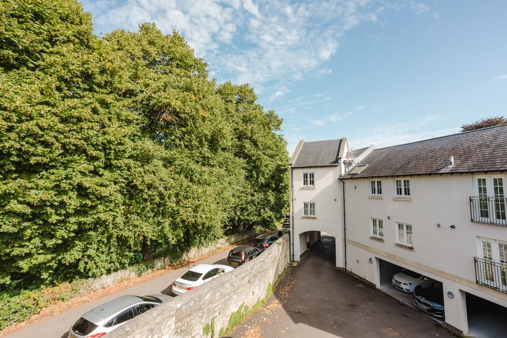Additional image 25 of 4 bed town house to rentFrome Road, Bradford-On-Avon BA15