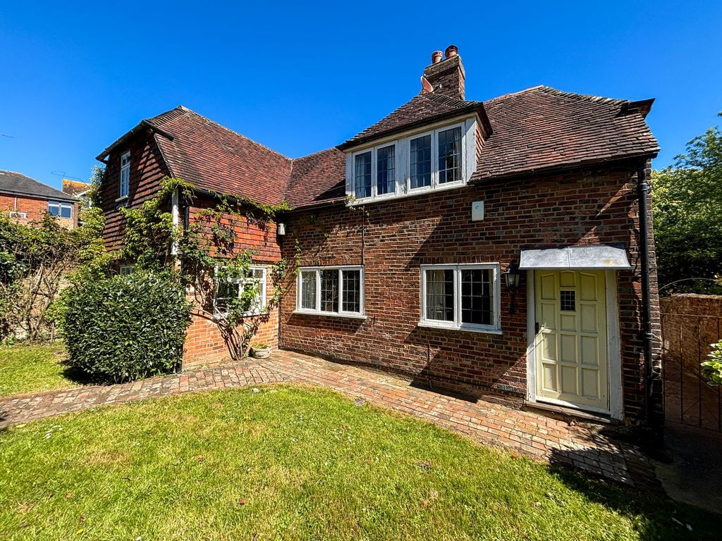 Property photo 1 of 25
