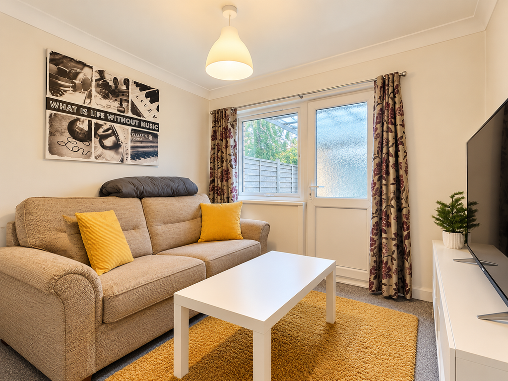 Property photo 3 of 13 09ba5Bca-Eb2c-4F94-A893-7B63F786380B