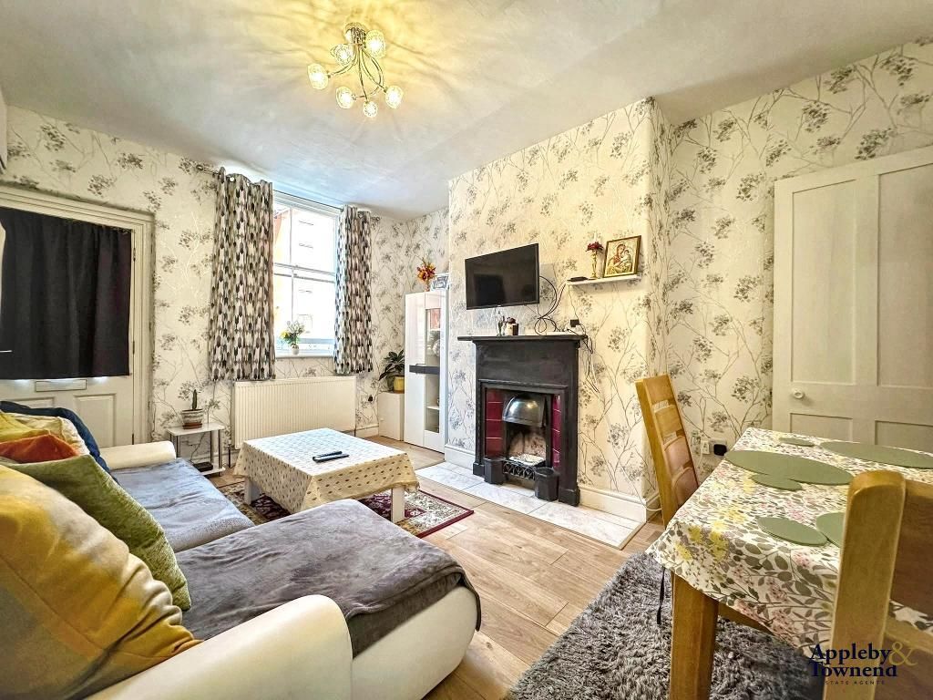 Property photo 3 of 17