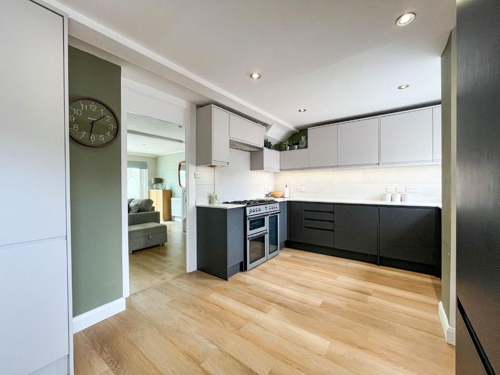Property photo 3 of 14 Img_0998.Jpg