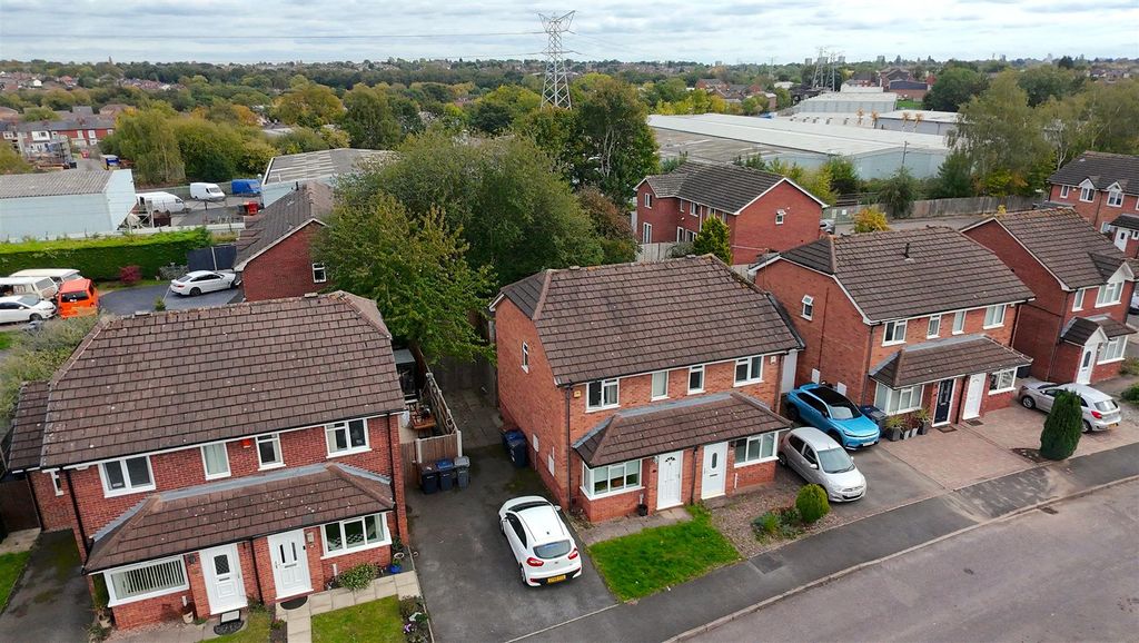 Property photo 1 of 13 Dji_20250929142701_0029_D.Jpg